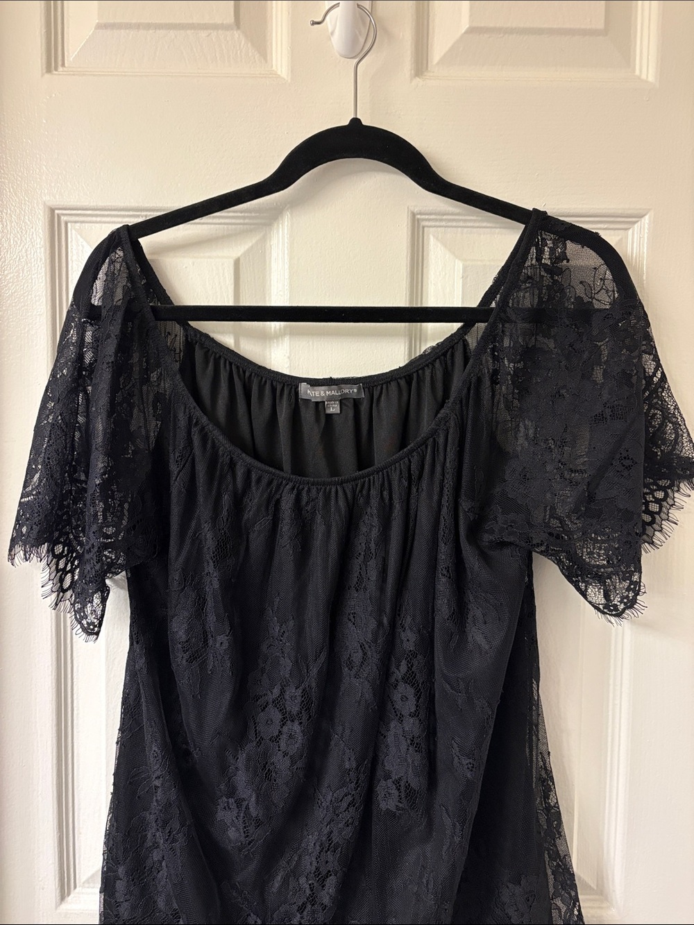 Kate & Mallory Black Lace Scoop Neck Flutter Sleeve Blouse
